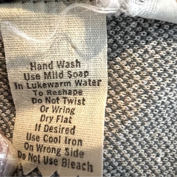 VINTAGE Leslie Fay double knit A-line dress with attached scarf. - Picture 5 of 11